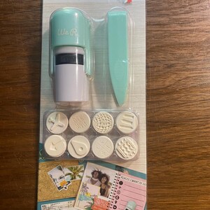 交換可能なスタンプ 小さな丸型ゴムスタンプセット - ペーパークラフト、版画、カード作り、お子様に最適 - We R Memory Keepers