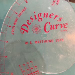 Designers Curve - naailiniaal - Ultra Guide-meetinstrument voor armgaten, schouder enz. - Kledingconstructie, WE Matthews - 1976