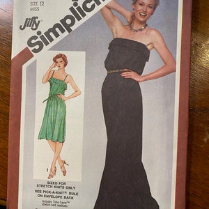 Misses / Damsommarklänning Simplicity 9802 Mönster (oklippt) Lätt Simple Sew storlek 12 - 1980 - För stretchigt stickat tyg