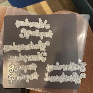 Troqueles de palabras decorativas/días de la semana - Troquel de metal - Manualidades con papel, creación de impresiones, fabricación de tarjetas