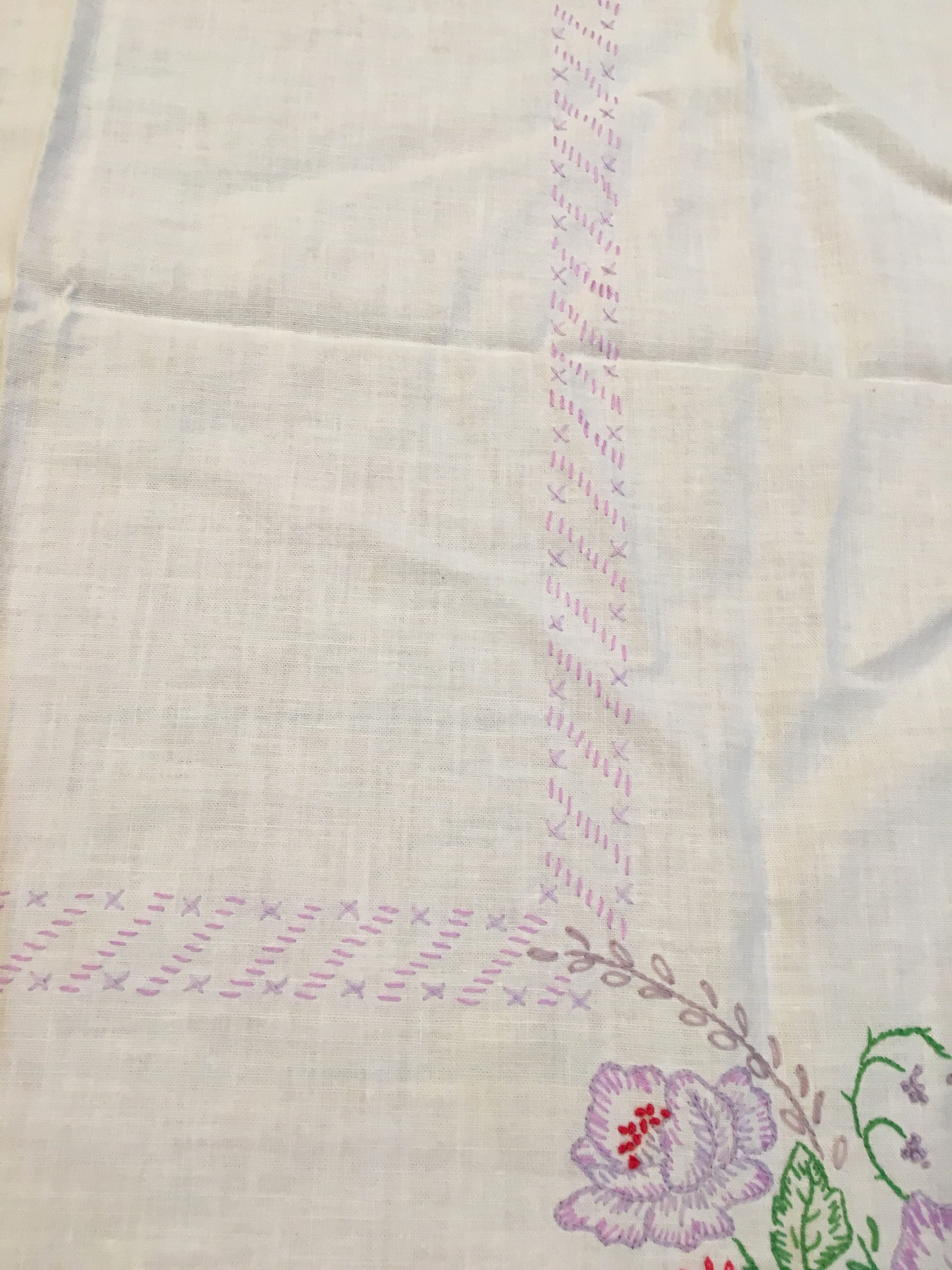 Hand Embroidered Vintage TABLE CLOTH / COVER 33 Square - Etsy