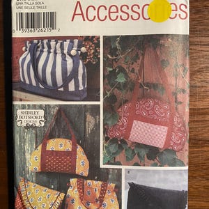Set of Bags / Purses / Clutch / Tote Bag / Bow Purse Simplicity 5812 Pattern (uncut)