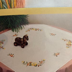 Table Cloth Embroidery Kit  (80 x 80 cm)   Stamped  Embroidery - Flowers - Lady Stick Tablecloth - Needlework