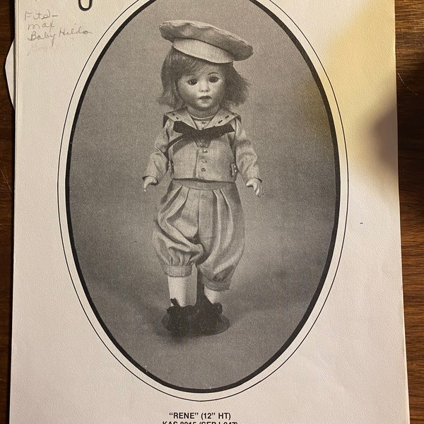 Karen Ann's Doll Patterns - Rene Doll Pants / Jacket / Cap - Karen Sanchez - 1981 - sin cortar - Traje - se adapta a muñecas de 12"