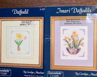 Gráfico de punto de cruz de flores de narciso: Imari Daffodils L 159 / Daffodil L 117 - Bordado - Carolyn Meacham - Serendipity Designs
