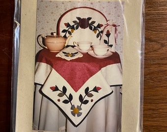 Té Tiempo - Té acogedor, bolsa de regalo, mantel y servilleta patrón - patrón de aplique - flores - #116 de botón - 1996 - sin cortar - patrón de lino