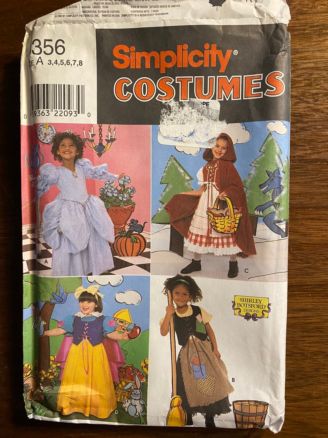 Costume Patterns & Designs: Max Tilke: 9780847812097: Amazon