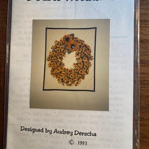 Double Wreath - Sunflowers: Quilted Wallhanging  Pattern, Pieced - Audrey Derscha -  1993 - Pieced Applique Patchwork