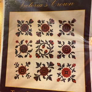 Victoria&#39;s Crown - Quilt Block Patterns - Laurene Sinema Designs - Quilt pattern - 9 Various Block Designs Floral Applique / Pieced