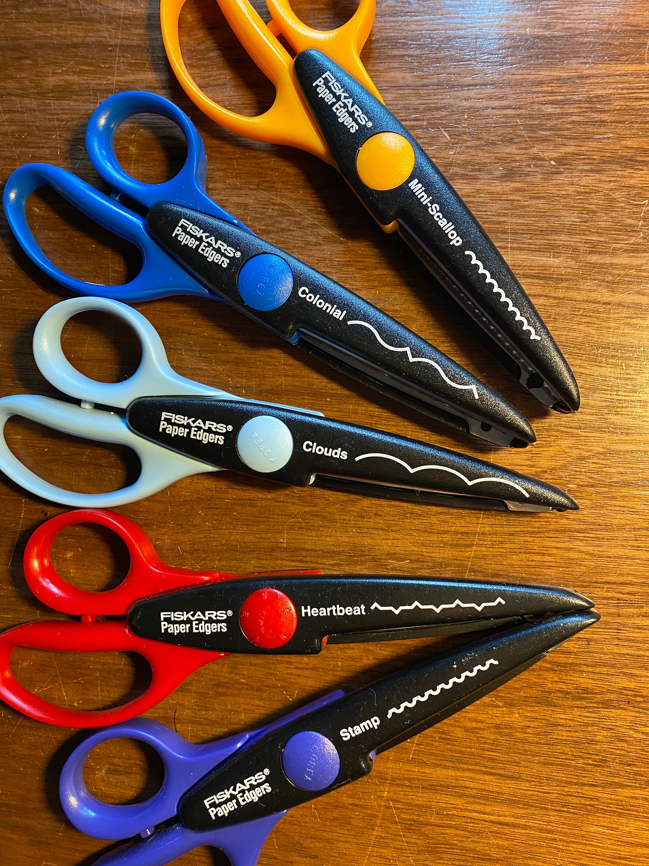 Fiskars scallop shop fabric shears