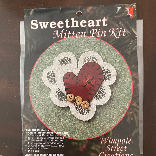 Sweetheart Mitten -  Jewelry Pin Kit - Felt / Lace / Embroidery Stitching - Wimple Street Creations - Kit No AKT-HMP 1995 Christmas