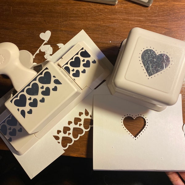 Martha Stewart Page / Paper Edge Punch Choose Heart or Heart Edging -  Paper cutter Crafting - Decoupage, Scrapbook, photo album