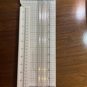 We R Memory Keepers - Ruler / Board Blade Paper Trimmer - Cutter Crafting Tool - Scrapbooking, photo album - Card making - Project -