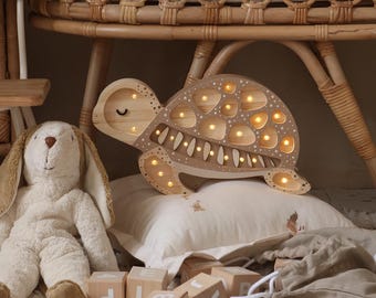 Drewniana Lampka Nocna Żółw Morska Dekoracja do Pokoju Dziecka Ręcznie Robiona Lampa Oświetlenie Pokoju Niemowlaka Lampka w Stylu Coastal