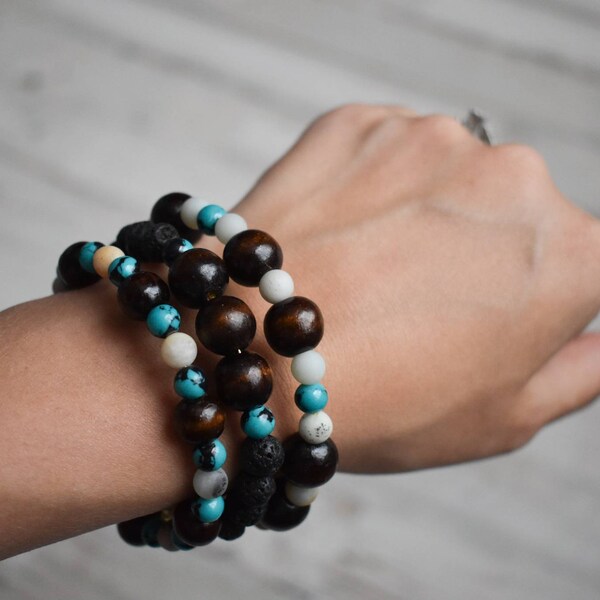 Bracelet de perles boisés, bracelet diffuseur, bracelet superposé, bracelet trapu, cadeaux pour elle