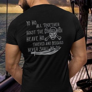 T-shirt Pirate Anthem: Skull & Crossbones, Hoist The Colors