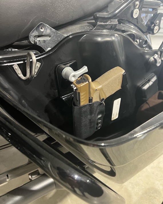 Saddlebag holster clearance