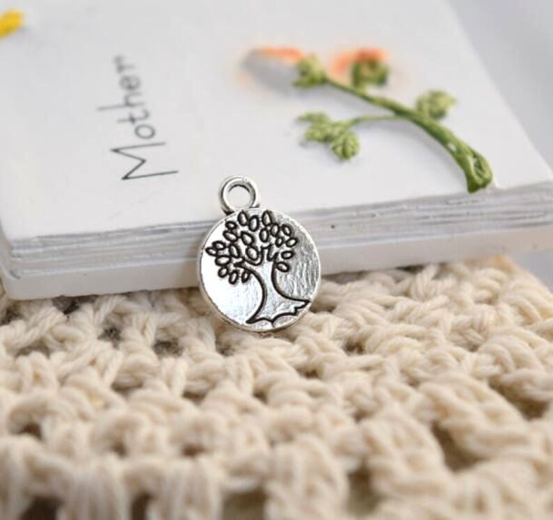 L12 20 antique silver life tree disc charms charm coin pendant pendants