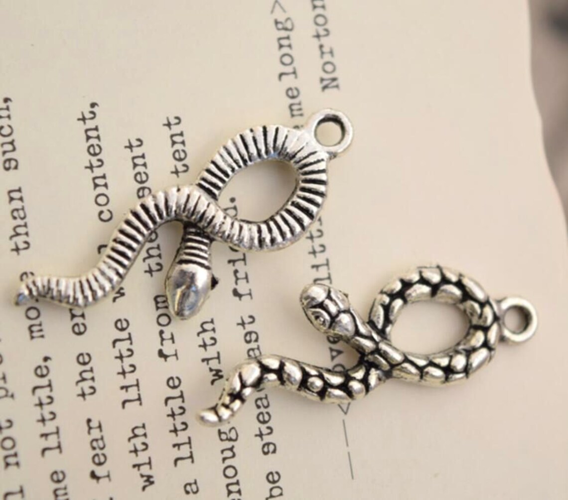 20 antike silberne Schlange zaubert Schlangenzauber Anhänger | Etsy