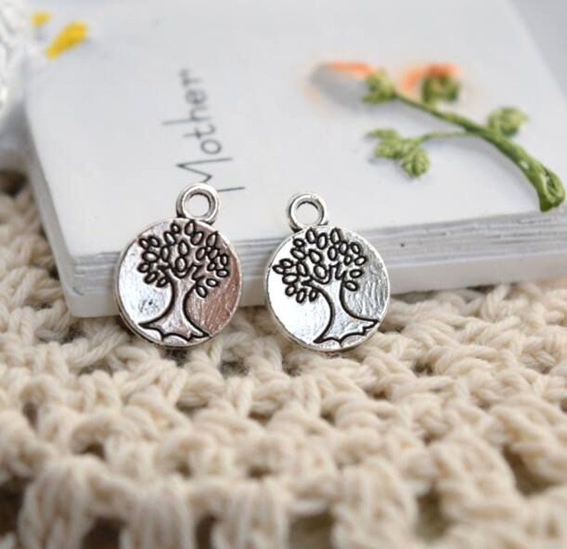 L12 20 antique silver life tree disc charms charm coin pendant pendants
