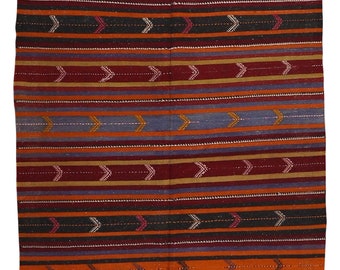 Vintage Kilim, 5'0 x 10'2, Hand-woven, wool