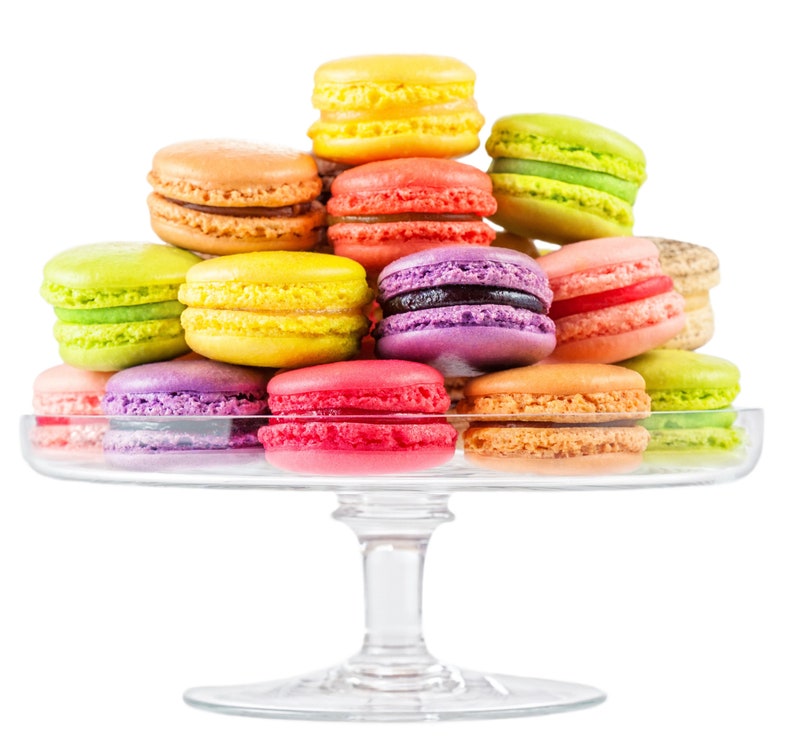 LeilaLove Macarons Amour 21 gourmet Macarons Box may vary in style image 2