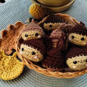 Crochet Hanging Chestnut / Buckeye