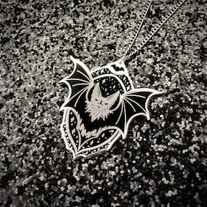 Silver Bat Frame Cameo, Bat Necklace, Silver Bat Necklace, Bat Jewelry, Goth Jewelry, Gothic Necklace, Alternative Jewelry, Bat Pendant
