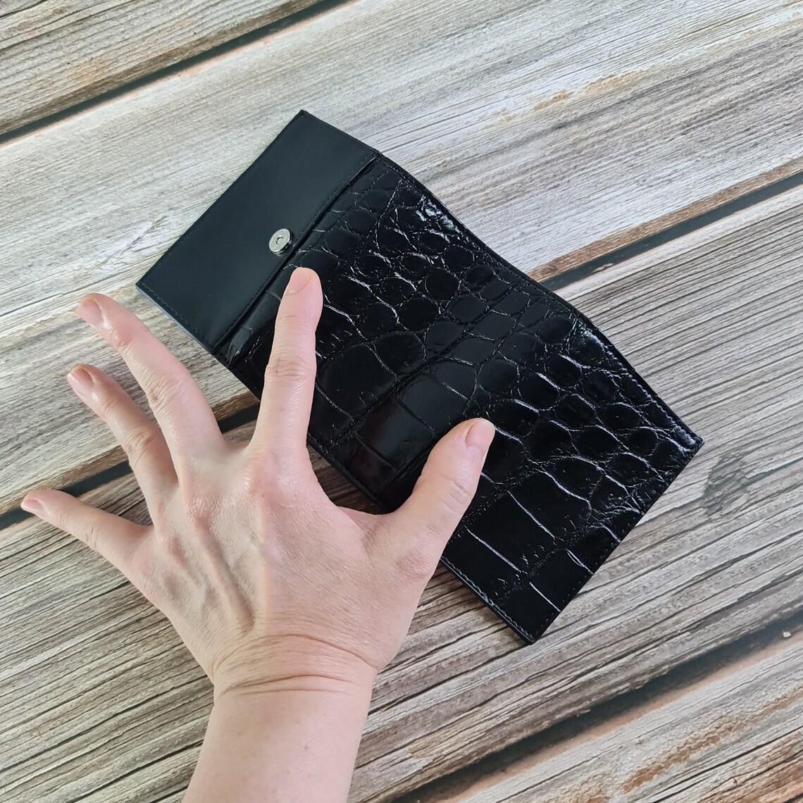 alligator and crocodile leather