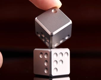 TIMAZE: TTi-150 Titanium Dice 1.0 Diseñador