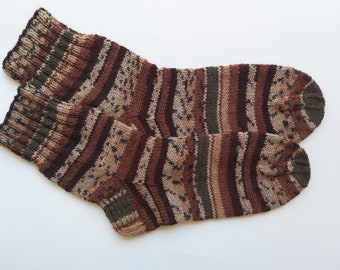 Calcetines de lana tejidos a mano Calcetines de invierno Calcetines de punto para hombre o mujer Calcetines hechos a mano Calcetines a rayas Listo para enviar