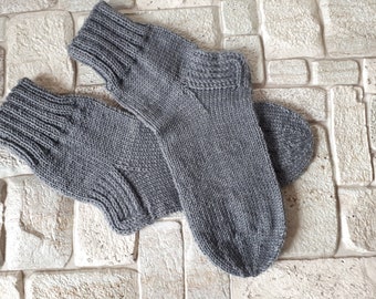 Hand knitted mens merino wool socks Mens winter socks Knitted socks Mens socks dark grey mens socks UK 8,5 US 9 Europe 43 Ready to ship