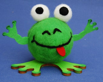 Craft kit: Frog for dry felting / needle felting