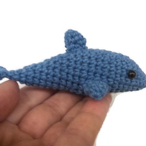 Crochet Dolphin Plush: Small Amigurumi Ocean Animal