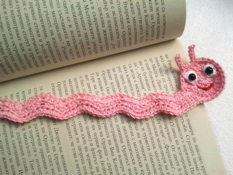 Crochet bookmark, Bookmark bookworm, Pink bookmark, Funny bookmark, Handmade cute Bookmark, Gift for book lovers, Book lover gift, Bookwarm image 1