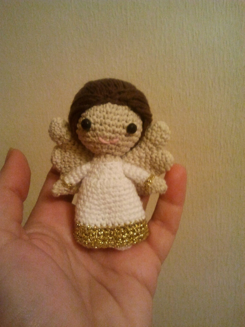 Petit ange au crochet, ange au crochet, jouet ange, ange de mariage, petite poupée ange amigurumi, ange en peluche, douce poupée ange, ange gardien image 5