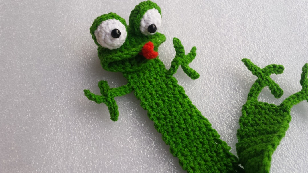 Frog Bookmark, Crochet Frog Bookmark, Crochet Bookmarks, Green Frog