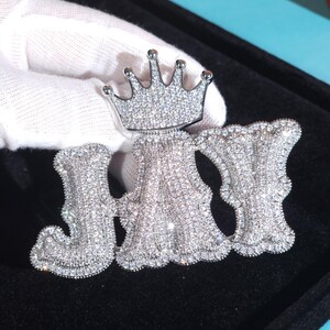 Placa de identificación de cadena de eslabones cubanos personalizada con corona, colgantes con números y nombres personalizados, joyería con letras personalizadas, regalos de cumpleaños para él/ella.
