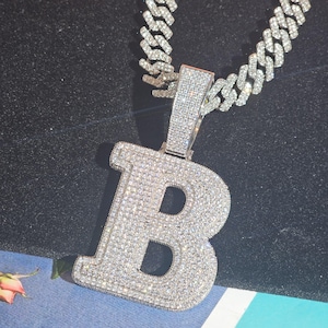 Colgante con inicial grande y letra jumbo helada, cadena de eslabones cubanos de 12 mm, collar de plata y oro, regalo de cumpleaños para él, collar con números del 0 al 9.