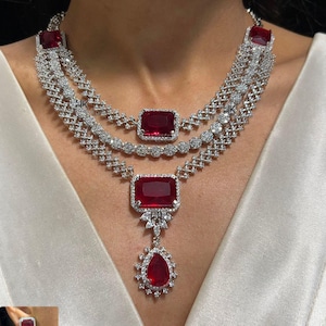 Collana con triplo strato di diamanti e orecchini. Set di collana con diamanti americani / Collana con zirconi / Collana con triplo strato di diamanti / Collana con cristalli d'argento