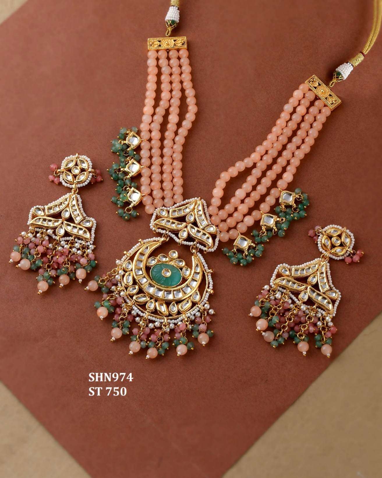 Beautiful Jadau Kundan Wedding Choker 