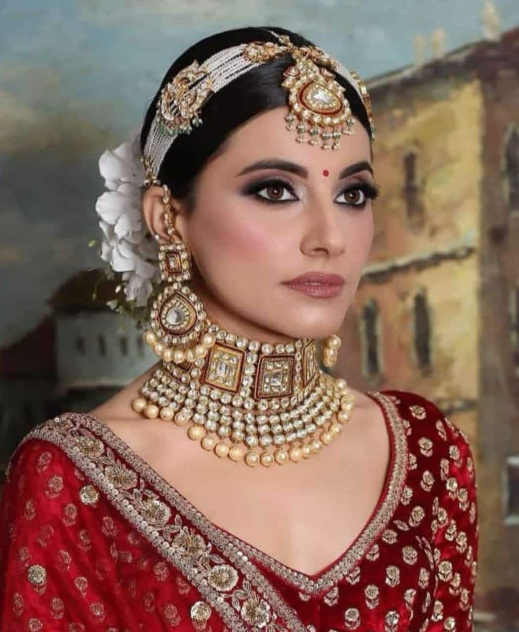 SABYASACHI FINE JEWELLERY Morganite studded pearl drop earrings crafted in  18k gold with brilliant cut EF VVS VS diamonds. … | Instagram