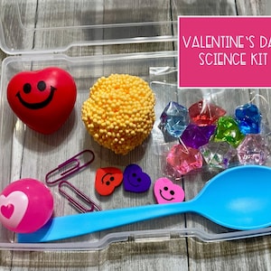 Valentine's Day Science Kit - Sink or Float Activity - Kid's Valentine's Day Gift - STEM Kits Preschool Kindergarten - Holiday Sensory Bin