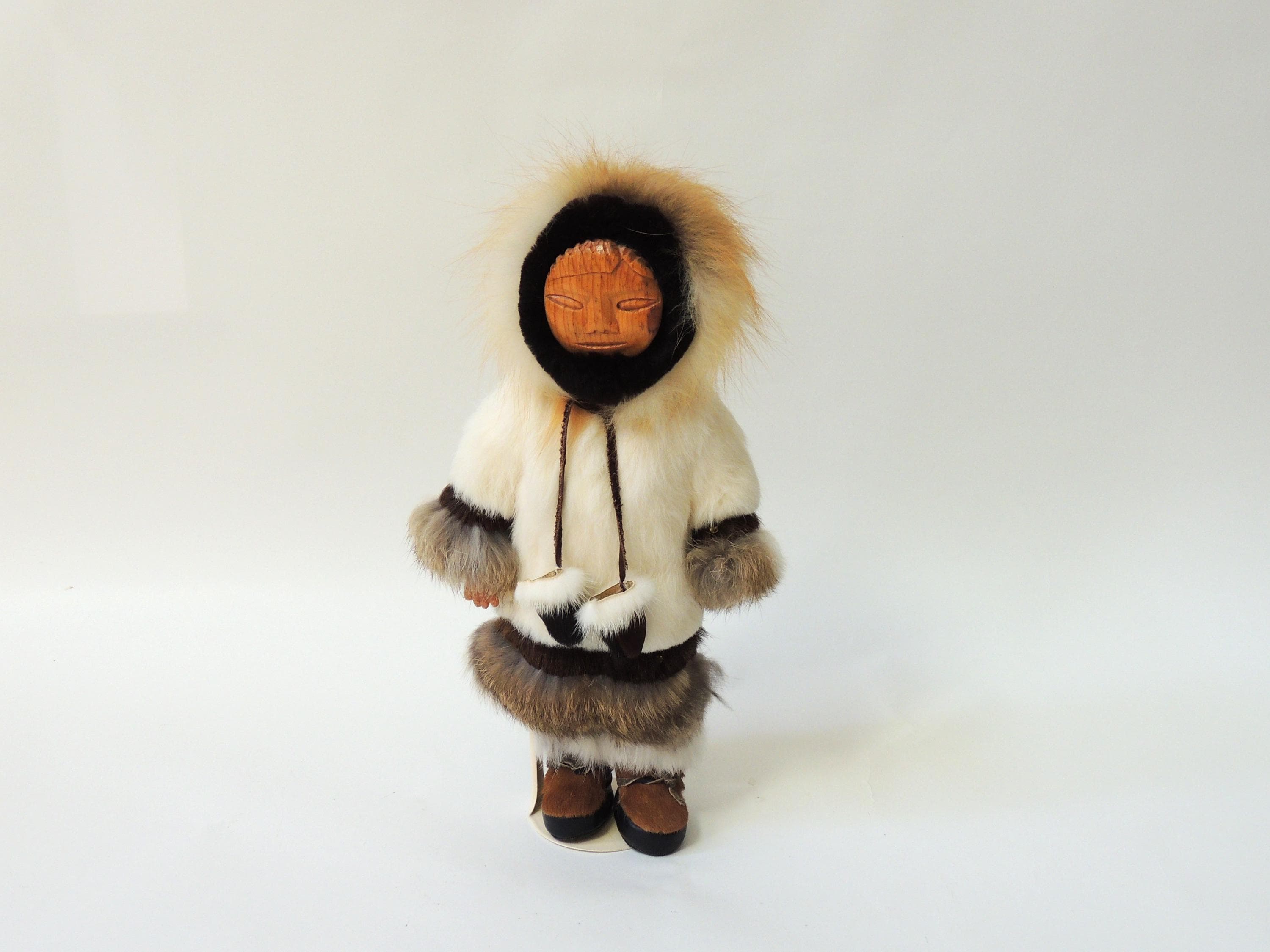 エスキモー人形 ヴィンテージのアラスカエスキモー人形（スタンド付き）、ネイティブ