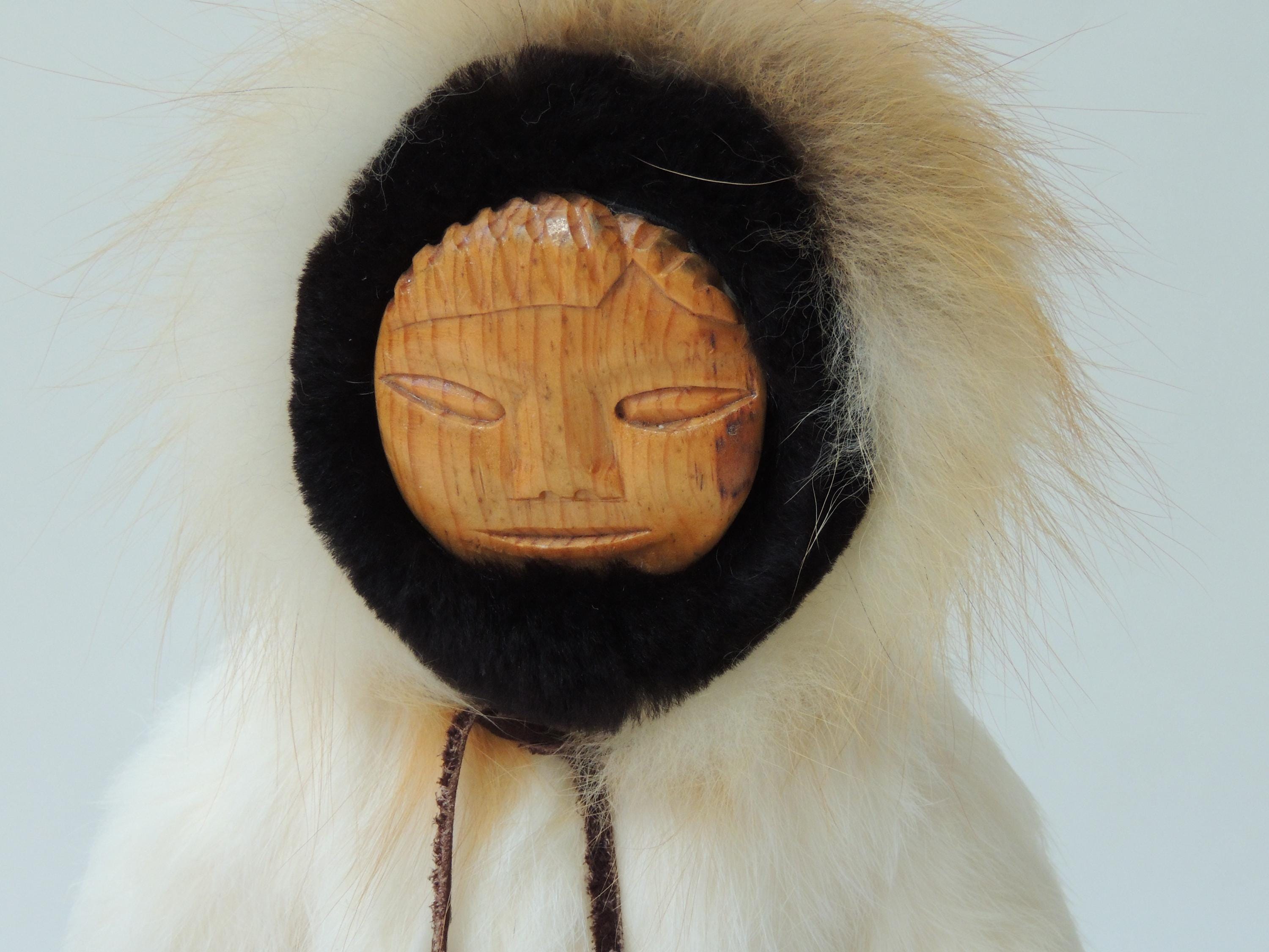 ヴィンテージのアラスカエスキモー人形（スタンド付き）、ネイティブ