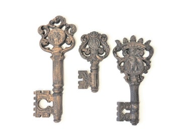 Vintage Large Wall Hanging Skeleton Keys, set of 3, over sized decorative key, European Provincial, lions head, cast iron, eagle