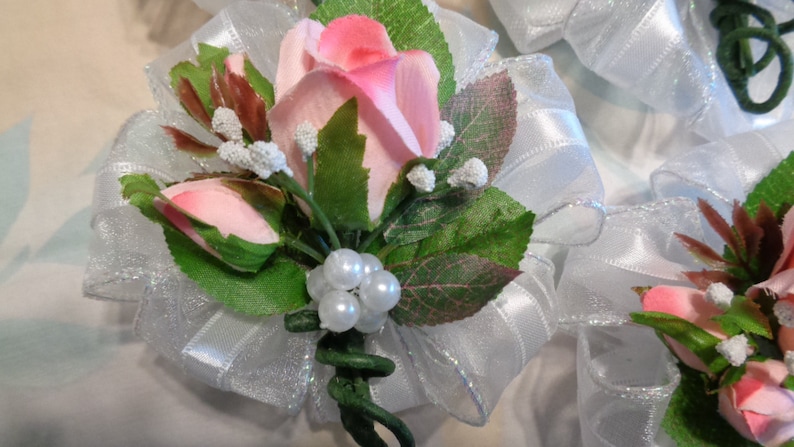 Custom Made for You Set of 4 Wrist Corsages for 20 Dollars