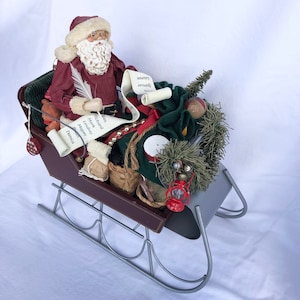 Vintage 1988 Christmas in America Santa in Sleigh Centerpiece X23-983