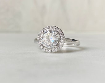 Round Halo Moissanite Ring