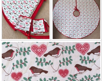 Christmas tree skirt made from robin holly hearts fabric. Matching bunting available